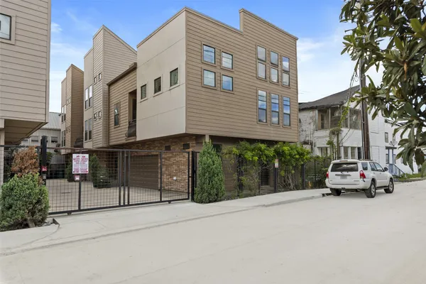 a car parked in front of a building