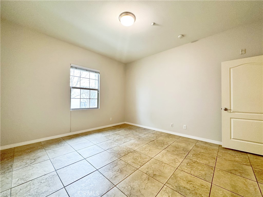 30 Pink Sage Irvine, CA 92620 - Photo 8 of 11 an empty room with windows