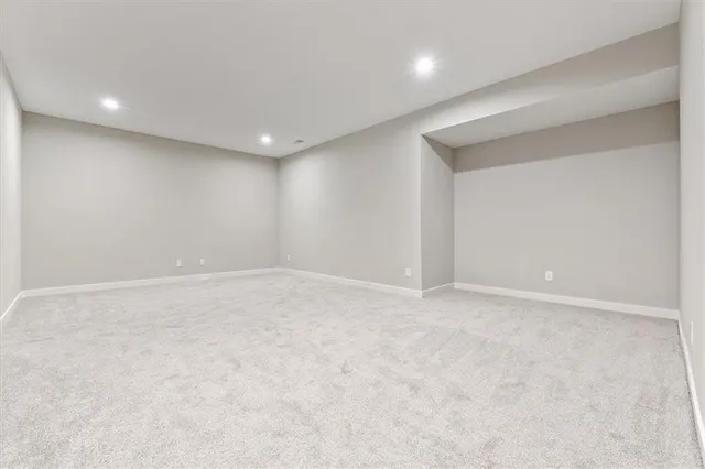 $499,900 | 25015 West 94th Terrace, Lenexa, KS 66227