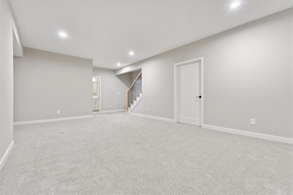 25015 West 94th Terrace Lenexa, KS 66227 - Photo 22 of 39