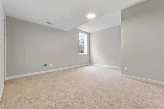 $499,900 | 25015 West 94th Terrace, Lenexa, KS 66227