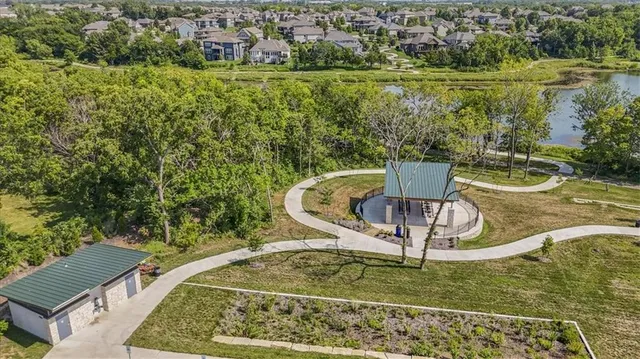 $499,900 | 25015 West 94th Terrace, Lenexa, KS 66227