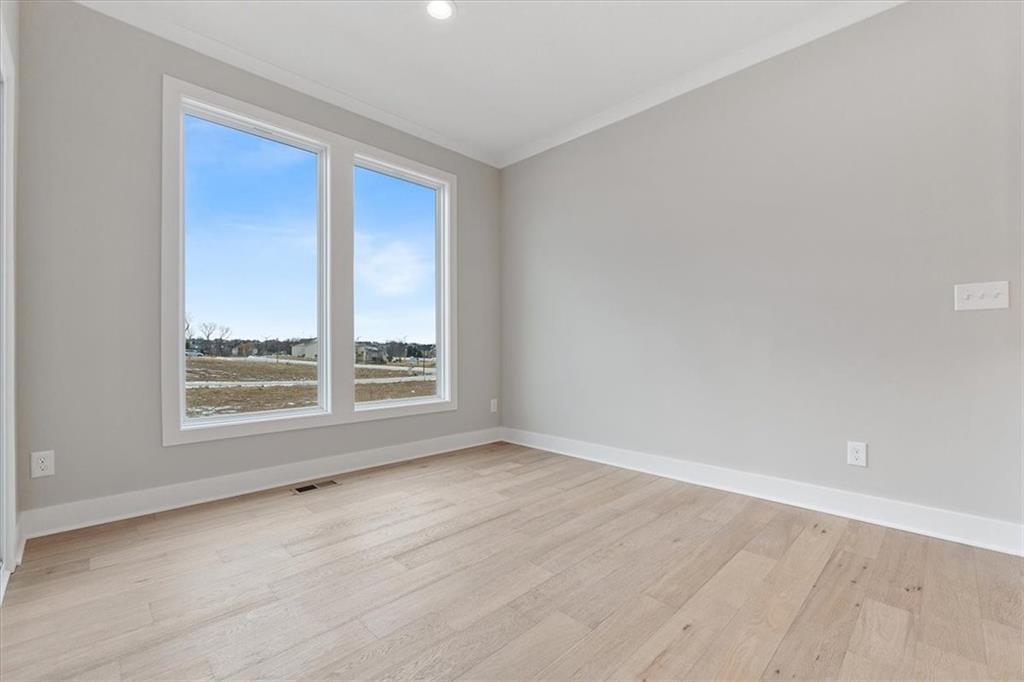 25015 West 94th Terrace Lenexa, KS 66227 - Photo 7 of 39