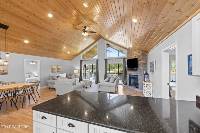 $1,250,000 | 121 Hidden Lane, La Follette, TN 37766