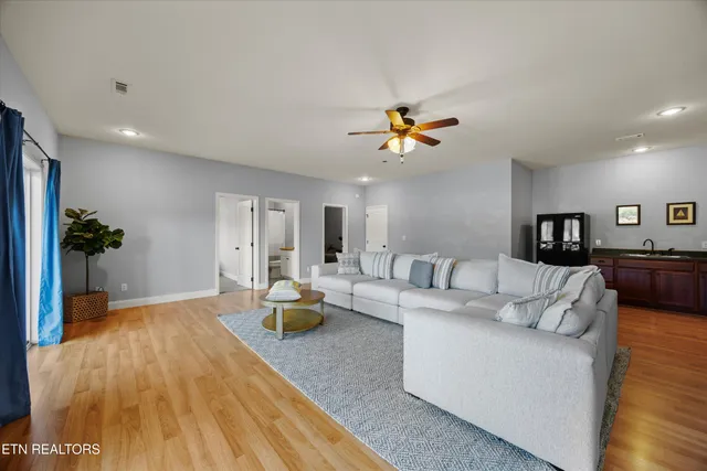 $1,250,000 | 121 Hidden Lane, La Follette, TN 37766