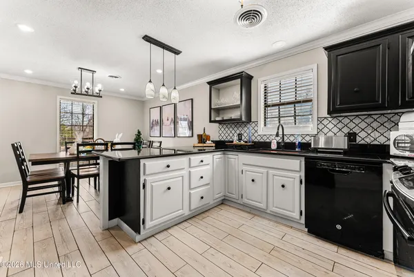 $310,000 | 231 Hickory Lane, Batesville, MS 38606