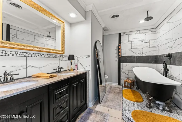 $310,000 | 231 Hickory Lane, Batesville, MS 38606