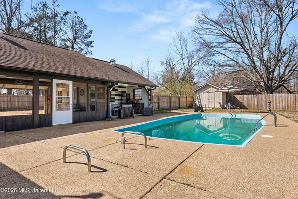 $310,000 | 231 Hickory Lane, Batesville, MS 38606