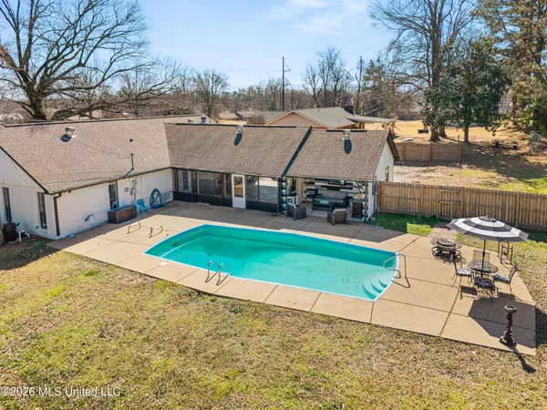 $310,000 | 231 Hickory Lane, Batesville, MS 38606