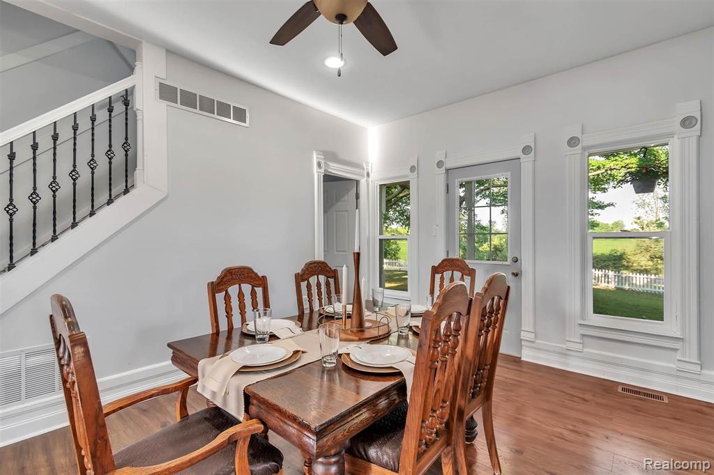 3873 Chase Lake Road Howell, MI 48855 - Photo 5 of 47