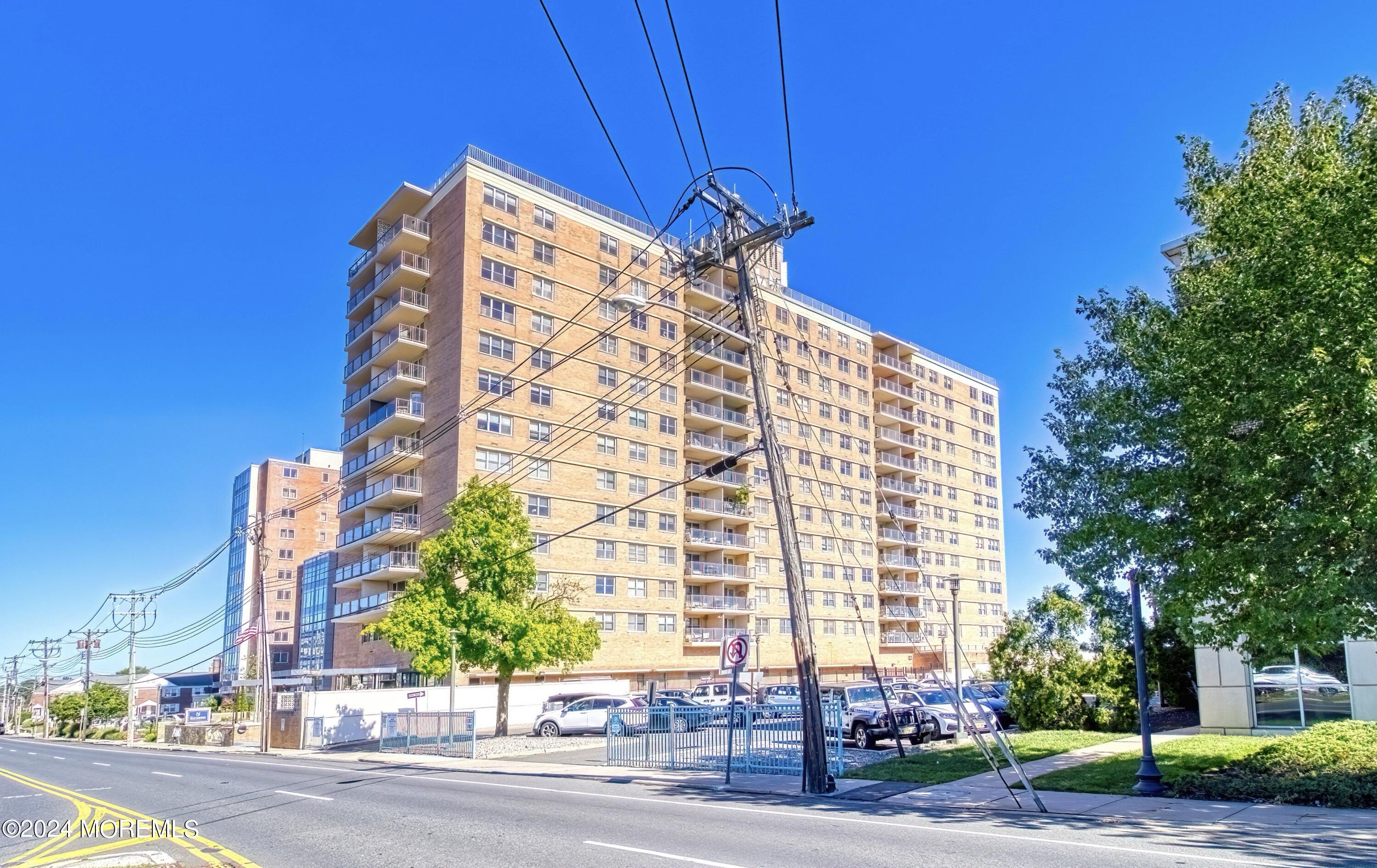 28 Riverside Avenue, Unit 1M Red Bank, NJ 07701 - Photo 31 of 35 43riversideave28