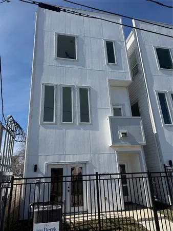 $2,400 | 6350 Culberson Street, Houston, TX 77021