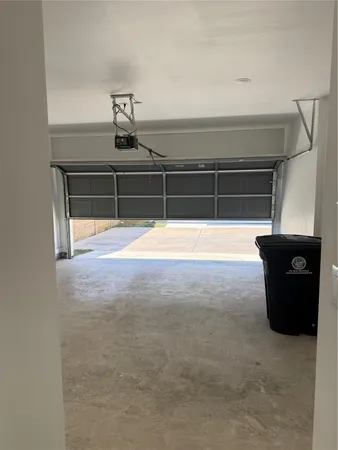 $2,400 | 6350 Culberson Street, Houston, TX 77021