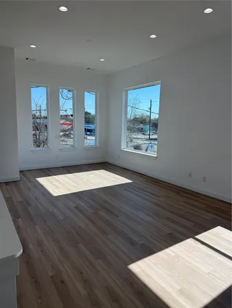 $2,400 | 6350 Culberson Street, Houston, TX 77021