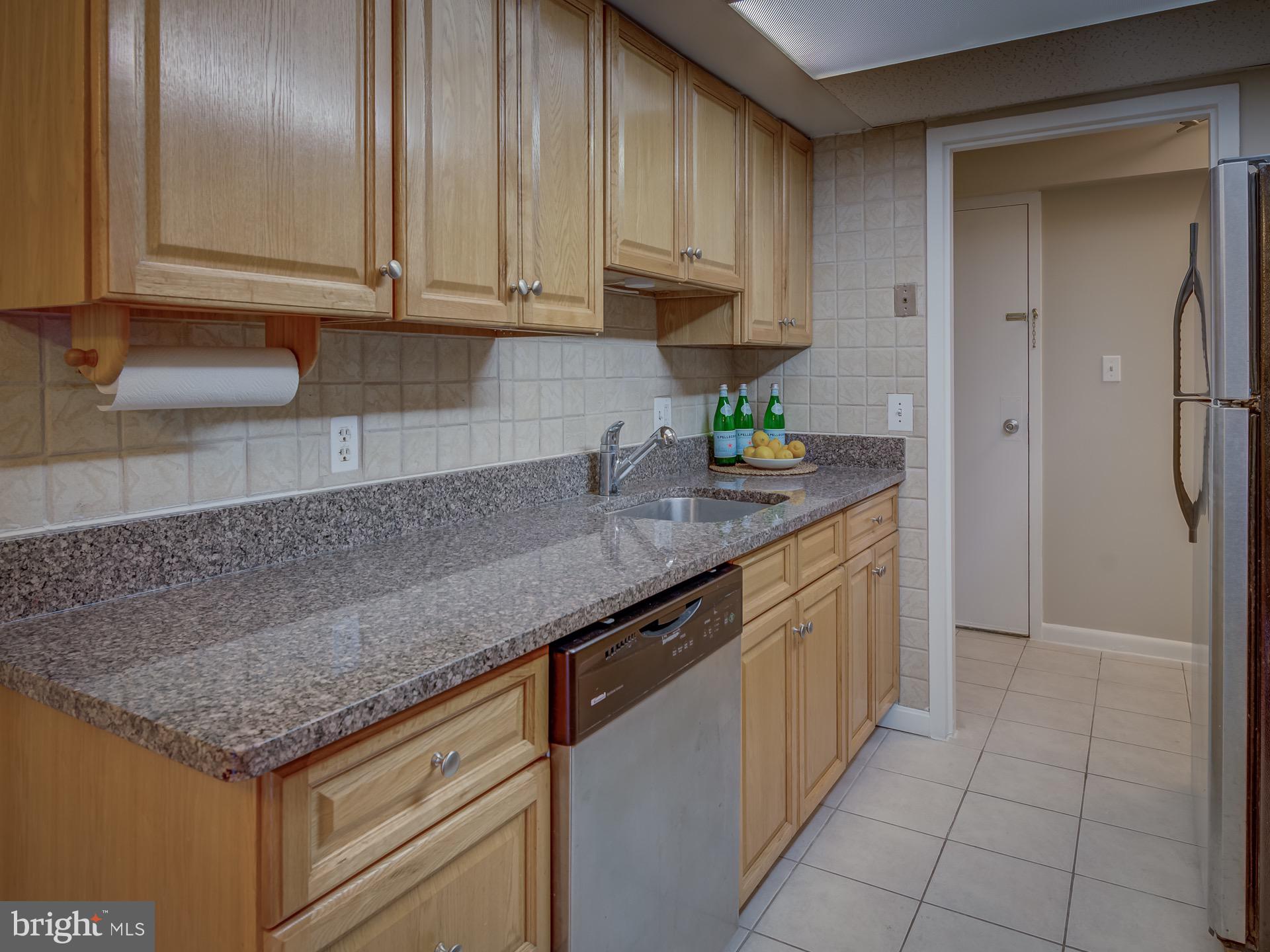 2243 Castle Rock Square, Unit 1B Reston, VA 20191 - Photo 6 of 20 Gallery Image 6