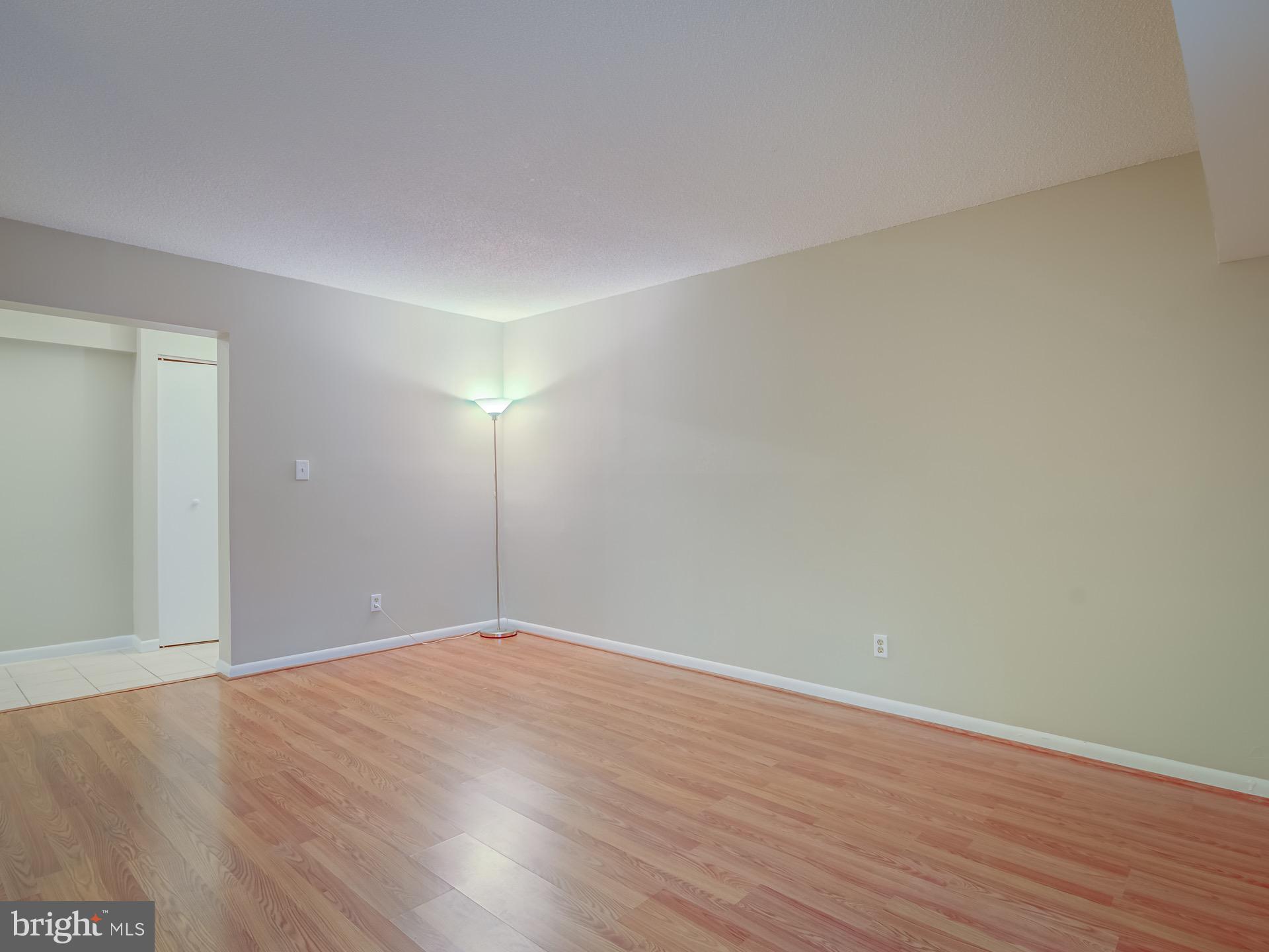 2243 Castle Rock Square, Unit 1B Reston, VA 20191 - Photo 8 of 20 Gallery Image 8