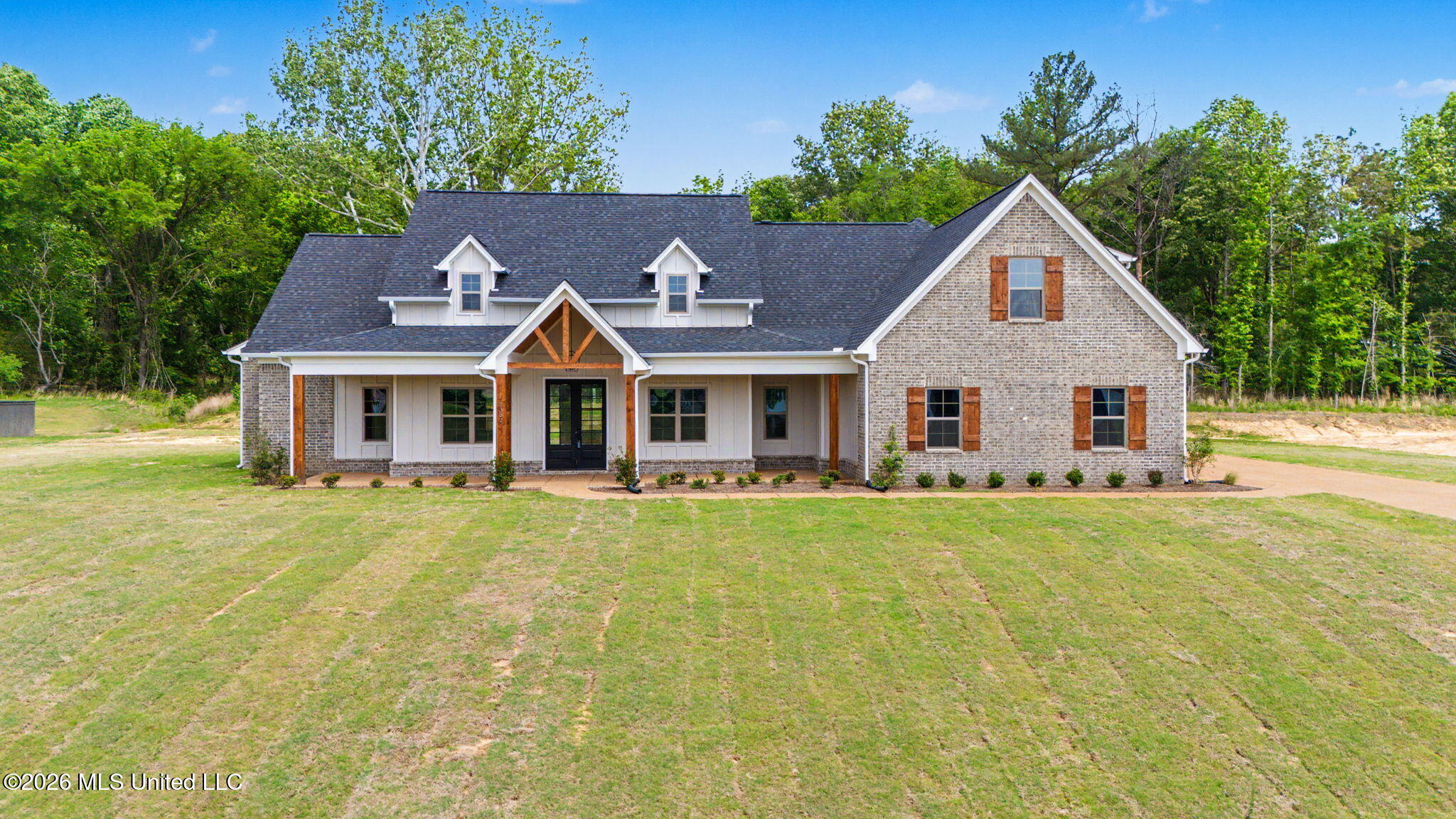 2382 Lauren Way Hernando, MS 38632 - Photo 1 of 33 Front View