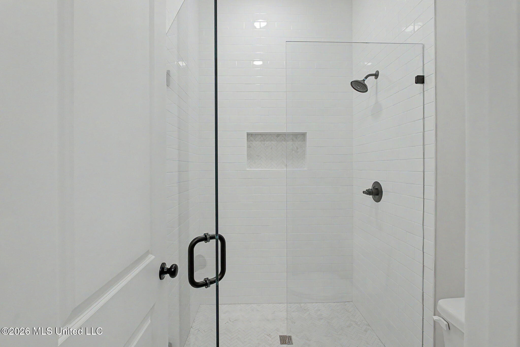 2382 Lauren Way Hernando, MS 38632 - Photo 22 of 33 Bathroom