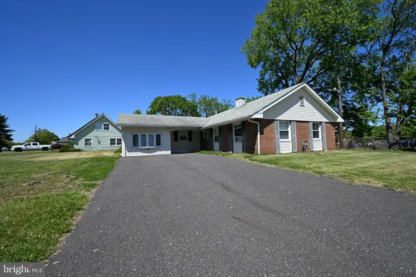 $2,500 | 1 Pinetree Lane, Willingboro, NJ 08046