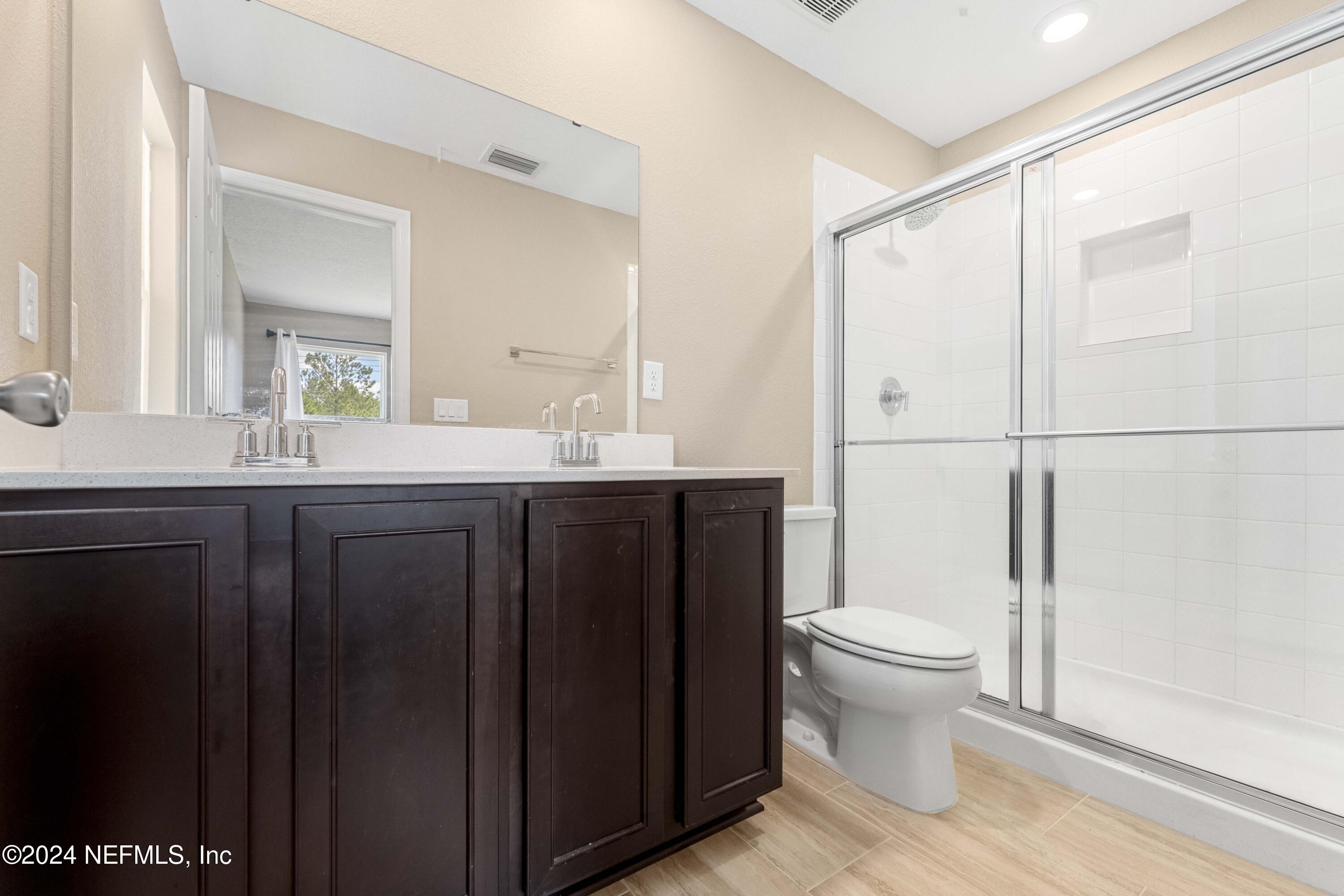 7716 Merchants Way Jacksonville, FL 32222 - Photo 13 of 27 15 owners bath