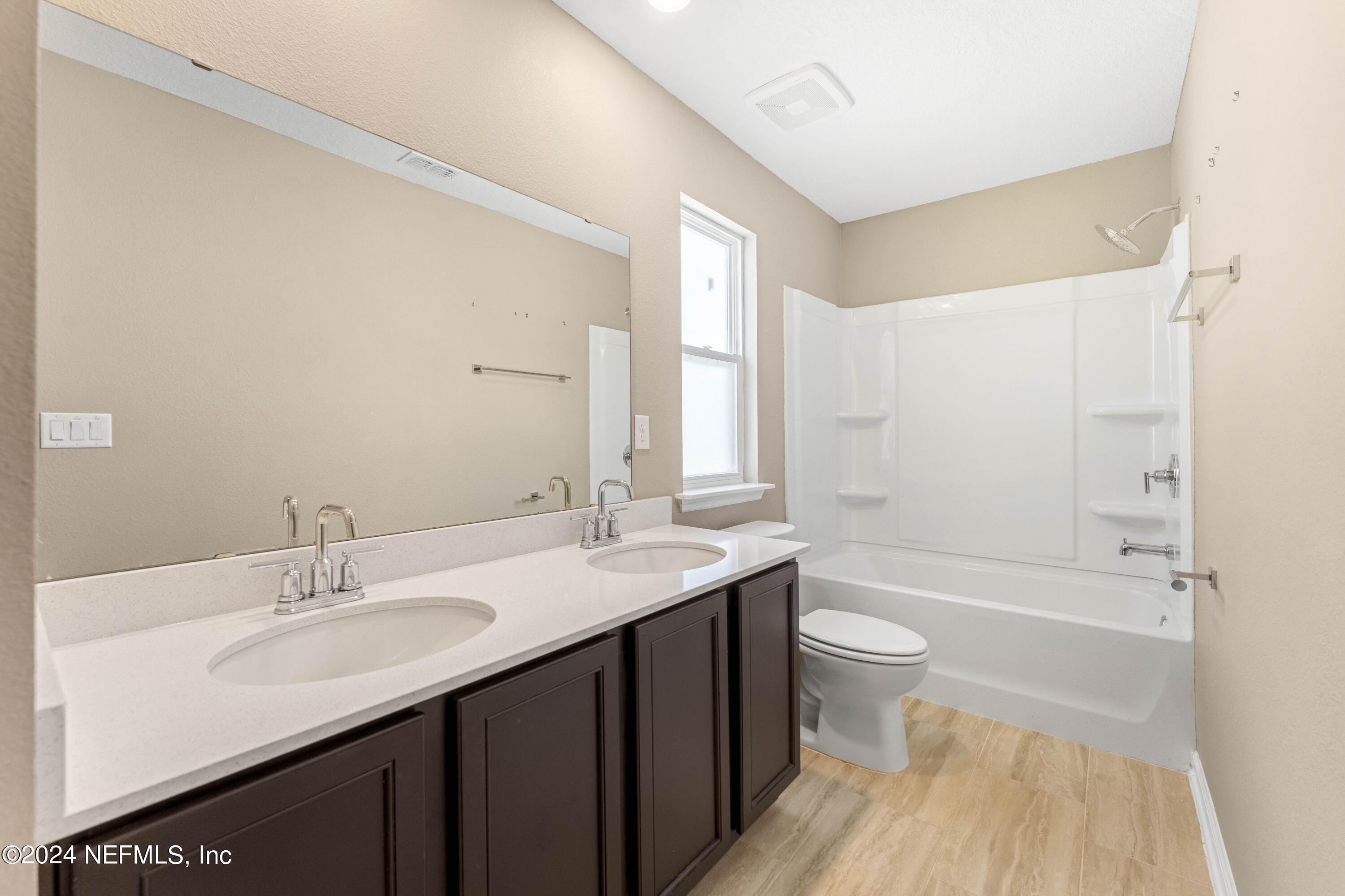 7716 Merchants Way Jacksonville, FL 32222 - Photo 16 of 27 18 second bath