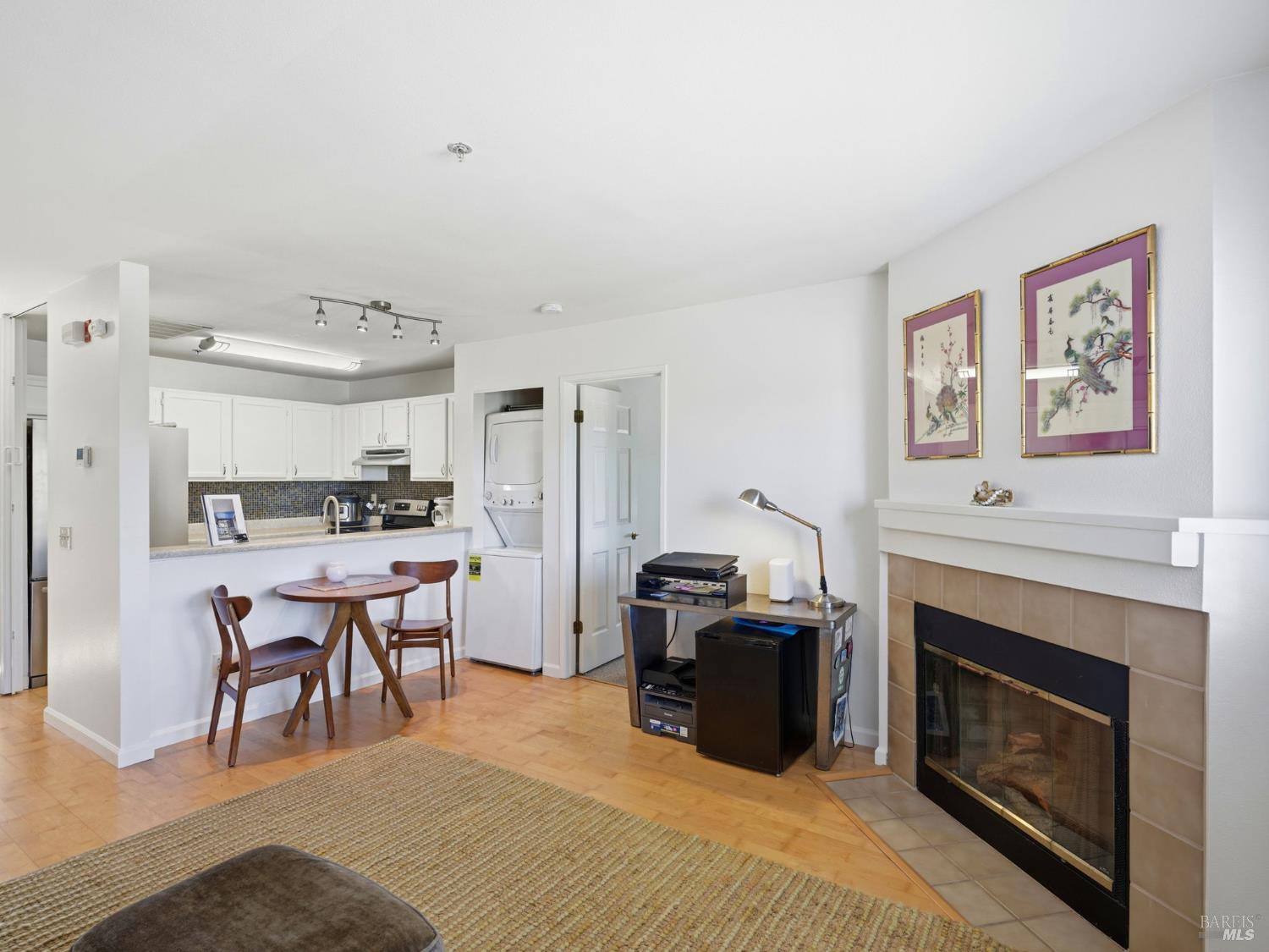 240 Seagull Row Novato, CA 94945 - Photo 3 of 24