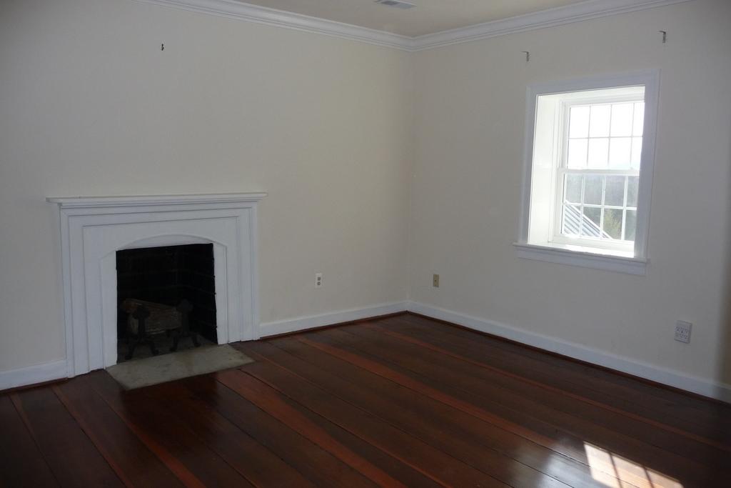 593 Black Magic Farm Road Buchanan, VA 24066 - Photo 18 of 33 Upstairs Bedroom 2