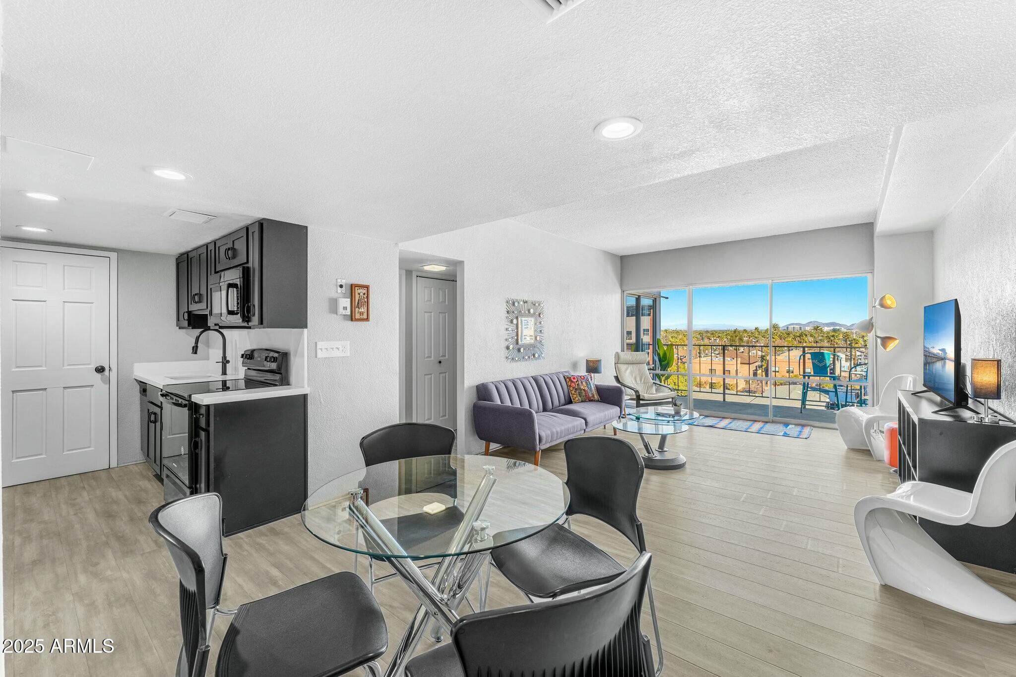 805 North 4th Avenue, Unit 609 Phoenix, AZ 85003 - Photo 12 of 30 805 N 4th Ave 609 | The Embassy