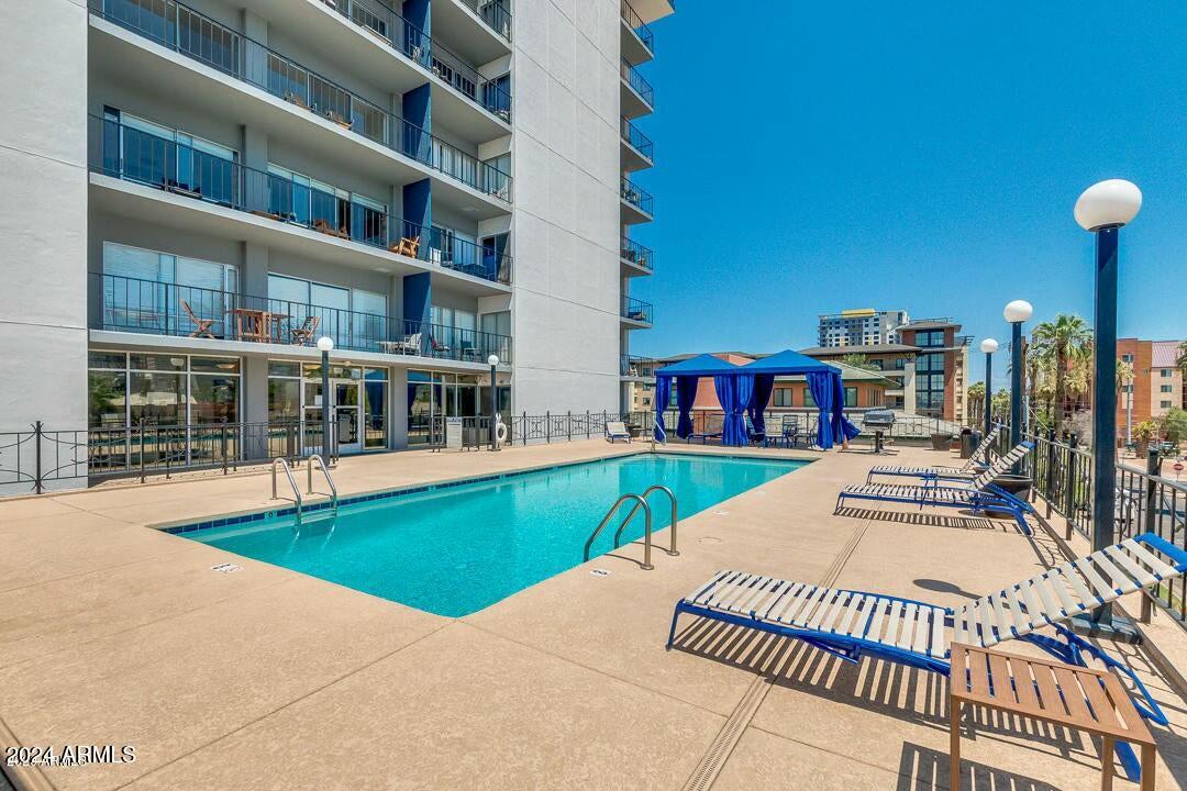 805 North 4th Avenue, Unit 609 Phoenix, AZ 85003 - Photo 2 of 34 805 N 4th Ave 609 | The Embassy