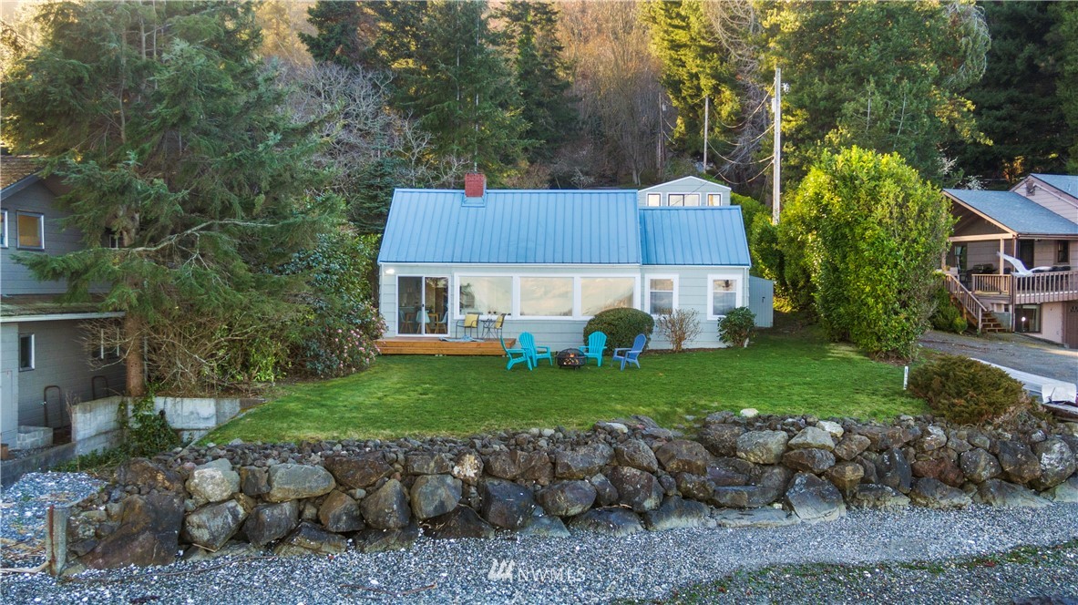 14422 Glen Acres Road Southwest Vashon, WA 98070 - Photo 1 of 30 Gallery Image 1
