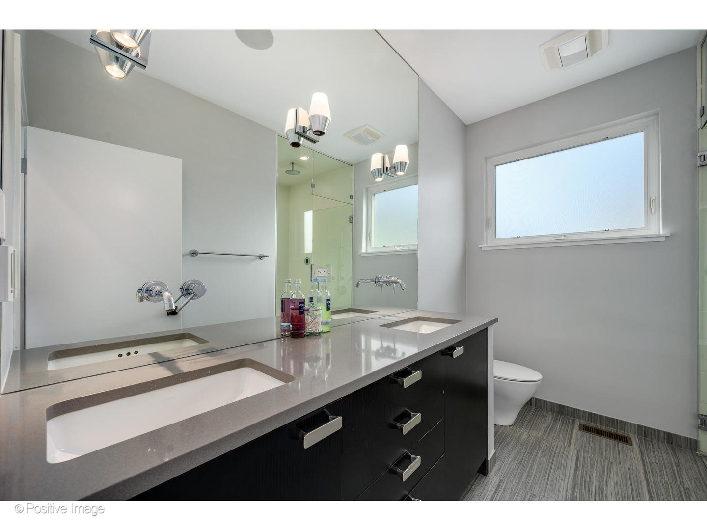 1320 North Moorman Street Chicago, IL 60622 - Photo 16 of 30