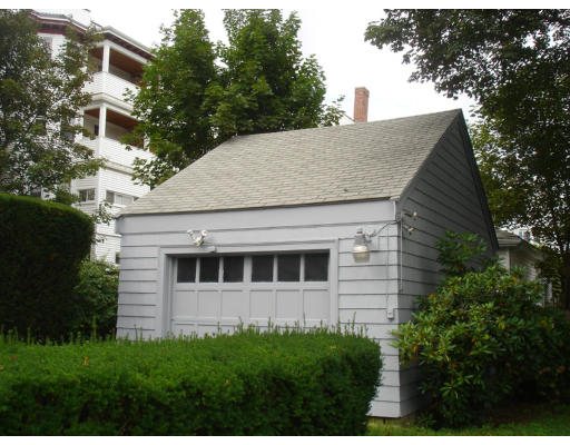 14 Wallace Road Lynn, MA 01902 - Photo 3 of 6