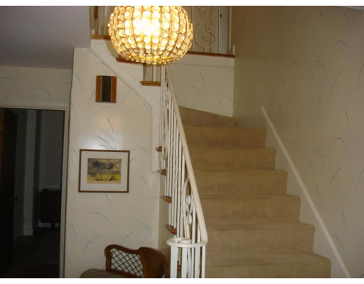 14 Wallace Road Lynn, MA 01902 - Photo 5 of 6