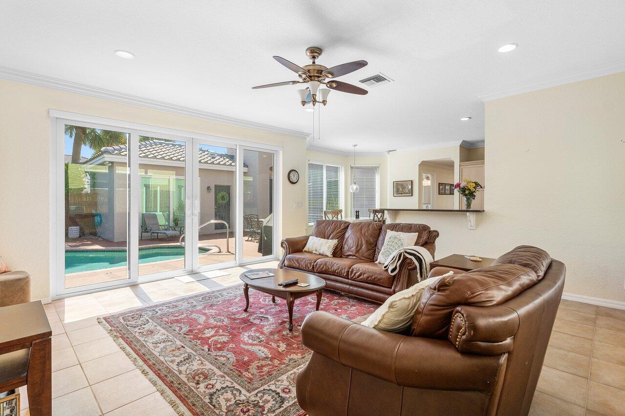 20269 Monteverdi Circle Boca Raton, FL 33498 - Photo 20 of 71 015-20269MonteverdiCircle-BocaRaton-FL-3