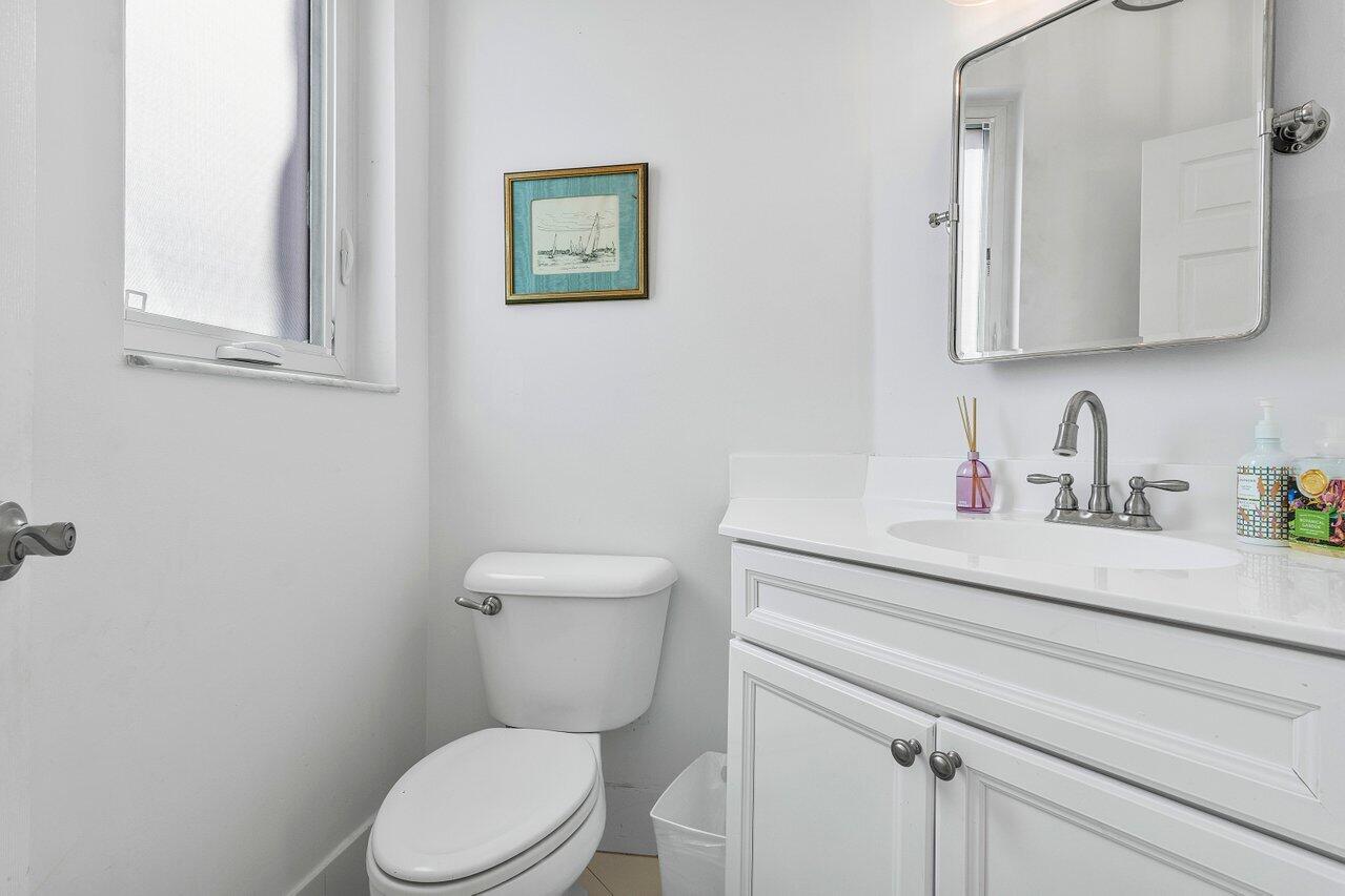 20269 Monteverdi Circle Boca Raton, FL 33498 - Photo 21 of 71 009-20269MonteverdiCircle-BocaRaton-FL-3