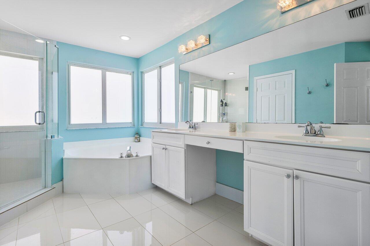 20269 Monteverdi Circle Boca Raton, FL 33498 - Photo 25 of 71 025-20269MonteverdiCircle-BocaRaton-FL-3