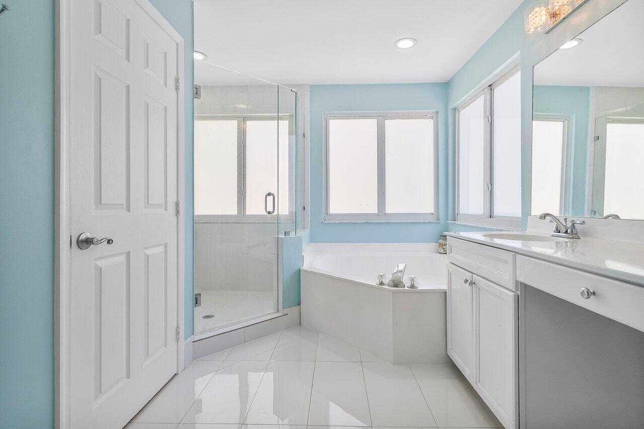 20269 Monteverdi Circle Boca Raton, FL 33498 - Photo 26 of 71 026-20269MonteverdiCircle-BocaRaton-FL-3