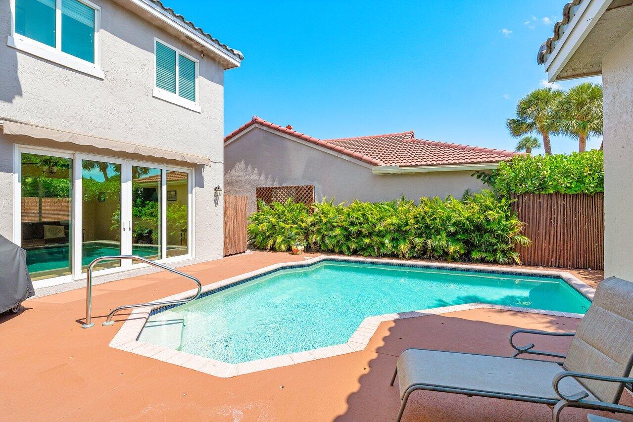 20269 Monteverdi Circle Boca Raton, FL 33498 - Photo 6 of 71 032-20269MonteverdiCircle-BocaRaton-FL-3