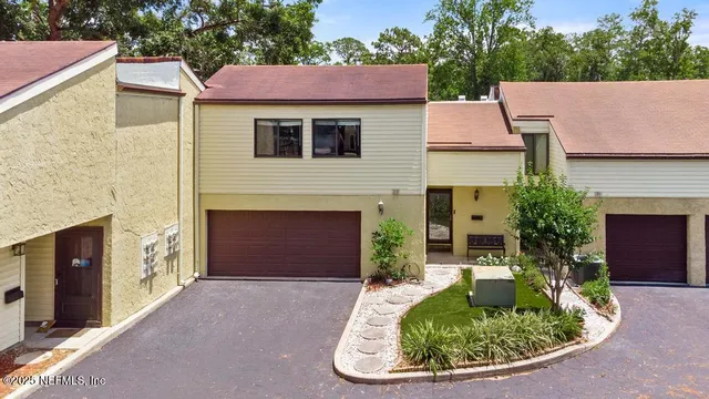 $1,539 | 5400 La Moya Avenue, Unit 30, Jacksonville, FL 32210