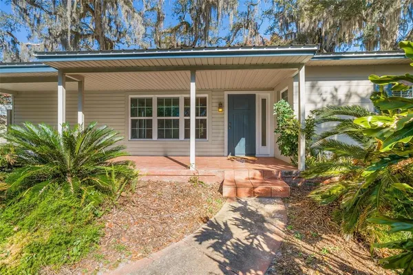 $375,000 | 412 Berwick Avenue, Temple Terrace, FL 33617