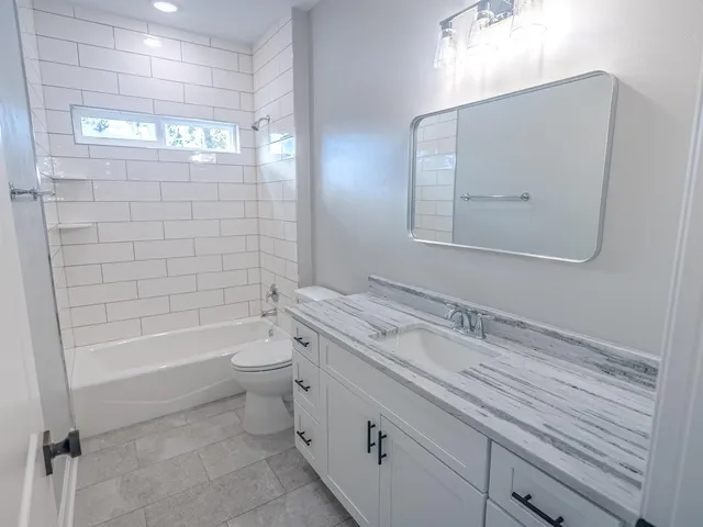 $575,000 | 14594 Mahan Drive, Tallahassee, FL 32309