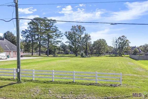 $105,000 | 36470 Highway 16, Denham Springs, LA 70706