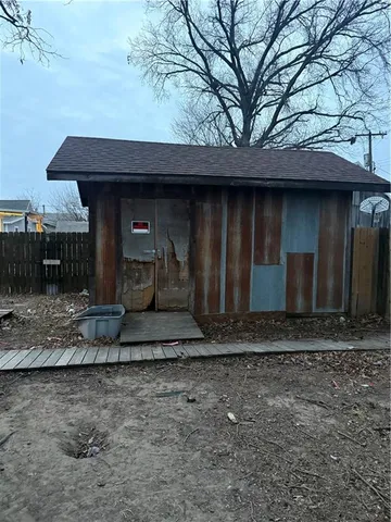 $39,900 | 1006 West 6th Street, Coffeyville, KS 67337