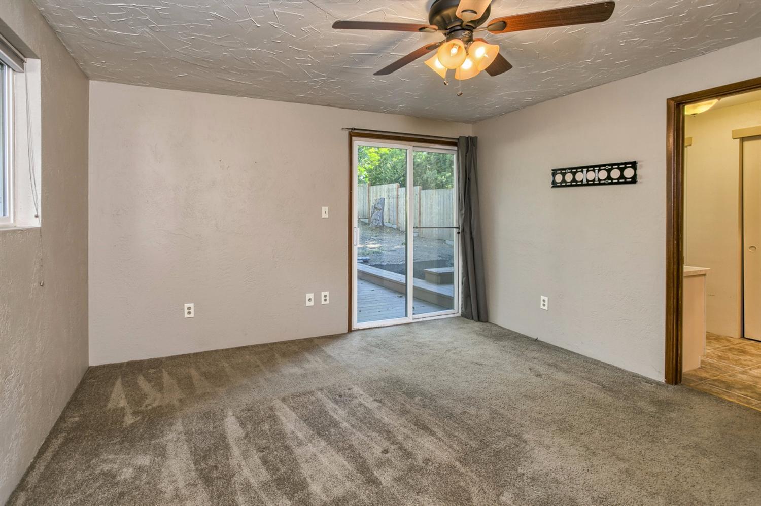 1590 Spring Street Medford, OR 97504 - Photo 15 of 35 Additional Photo