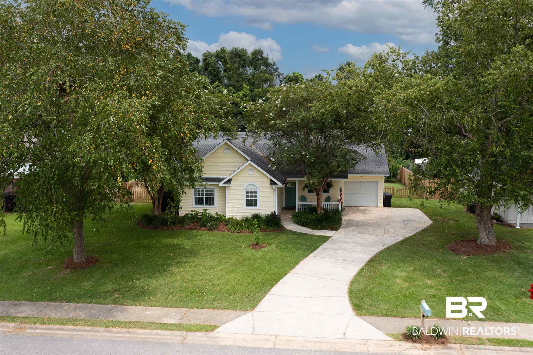20515 Lowry Drive Fairhope, AL 36532 - Photo 3 of 21