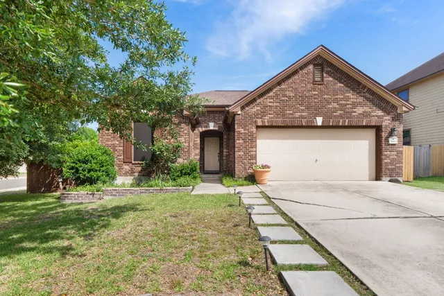 $275,000 | 366 Matthews Lane, Kyle, TX 78640