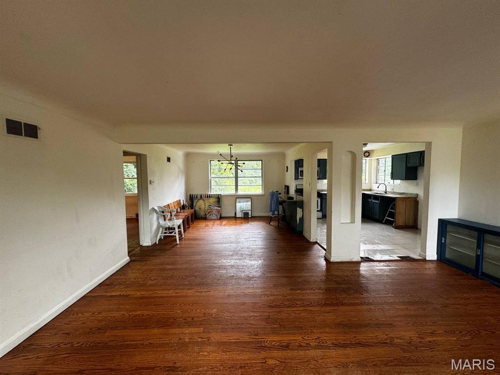 1823 Parker Road St. Louis, MO 63138 - Photo 3 of 17 Gallery Image 3