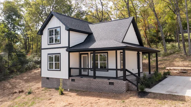 $289,900 | 2346 Rhea Branch Road, Ethridge, TN 38456