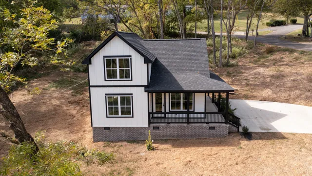 $289,900 | 2346 Rhea Branch Road, Ethridge, TN 38456