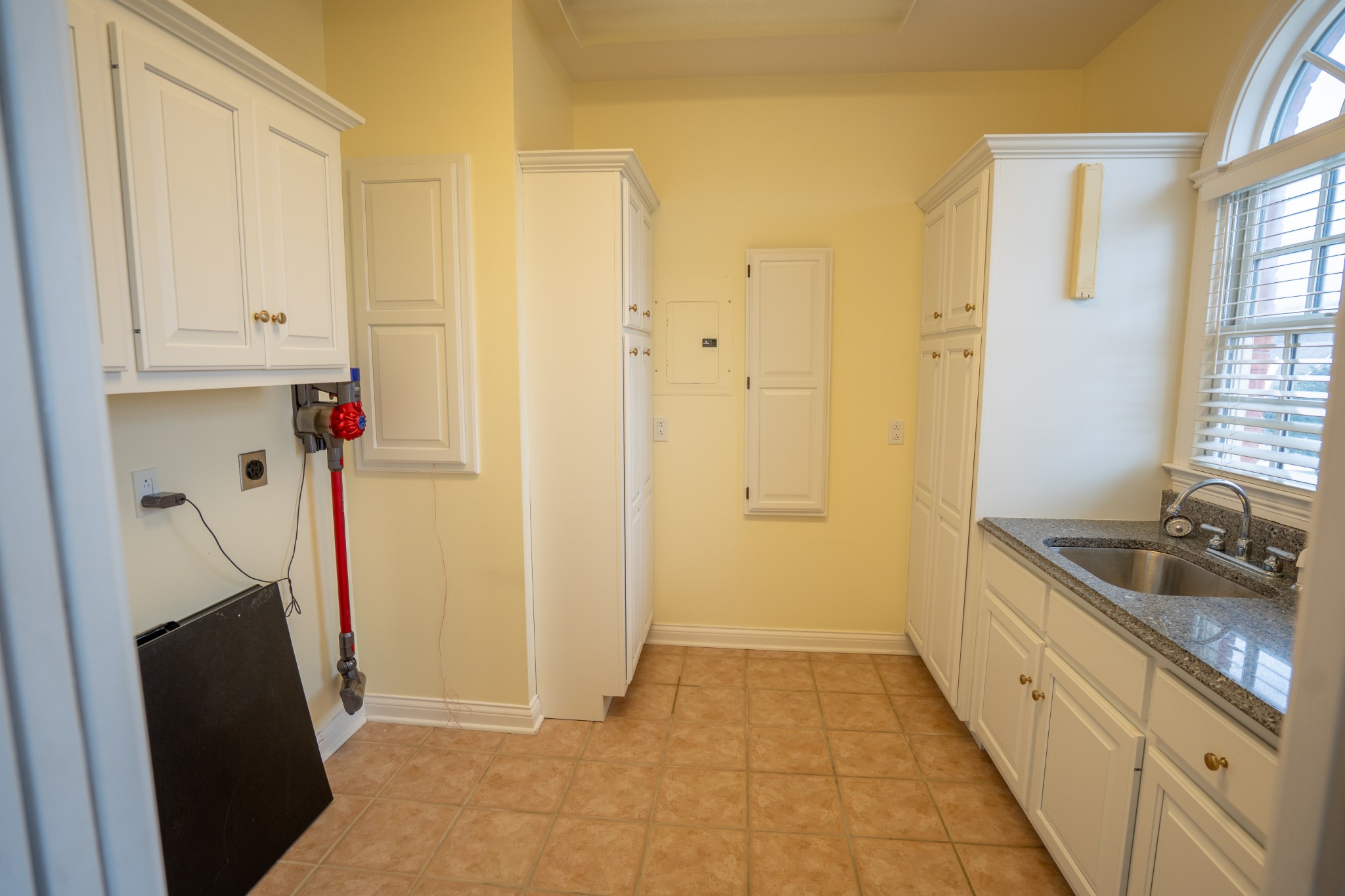 156 Eagle Pointe Springfield, TN 37172 - Photo 14 of 36 a bathroom with a sink and a shower